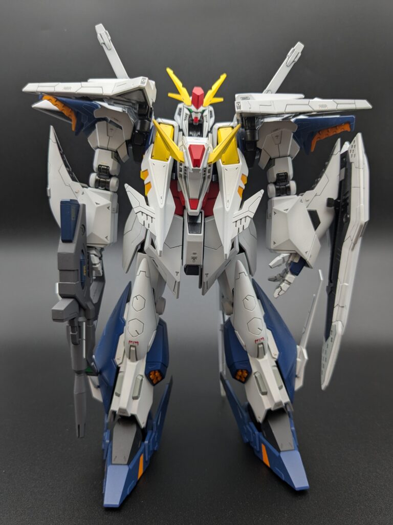 HGクスィーガンダム 正面 翼水平展開