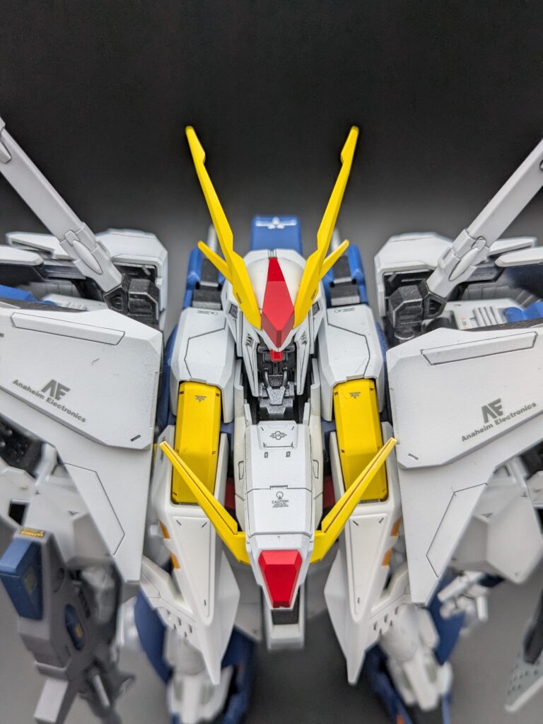 HGクスィーガンダム 胸部アップ コアファイター接続部