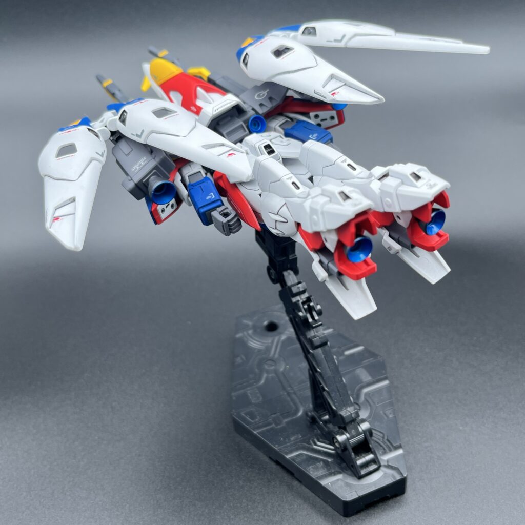 HGAC ウイングガンダムゼロ ネオバード形態・スラスター側の斜め後ろアングル