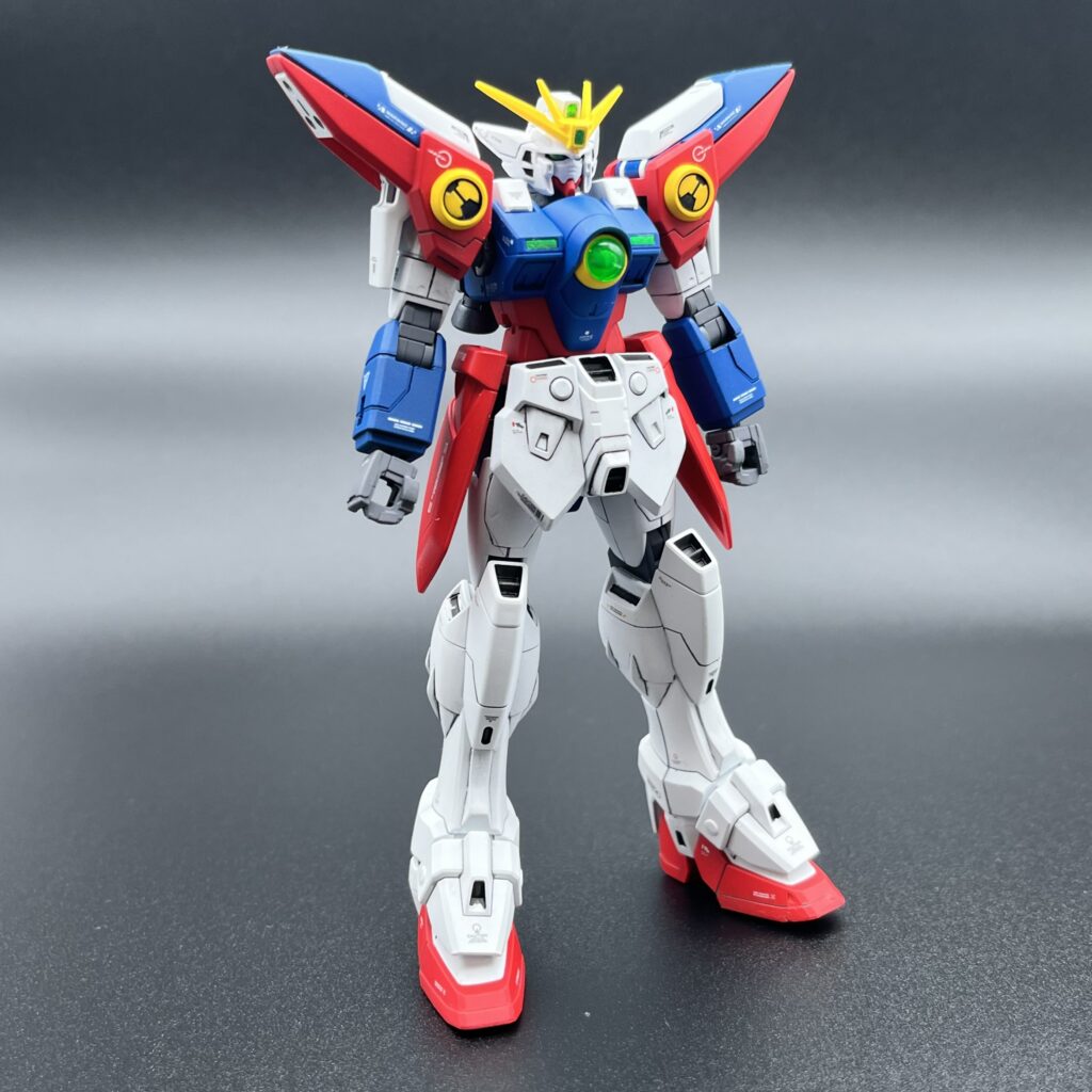 HGAC ウイングガンダムゼロ 完成品・ウイングバインダーなしの斜め前アングル